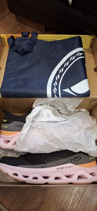 Skechers 41 номер уголемени