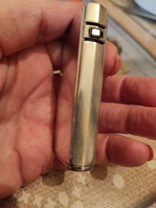 Brichetă Ronson Varaframe, electronic, argintată