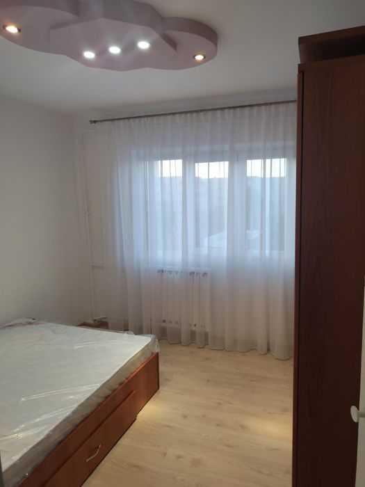 Închiriez apartament cu două camere