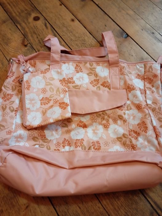 Дамски раници и чанти