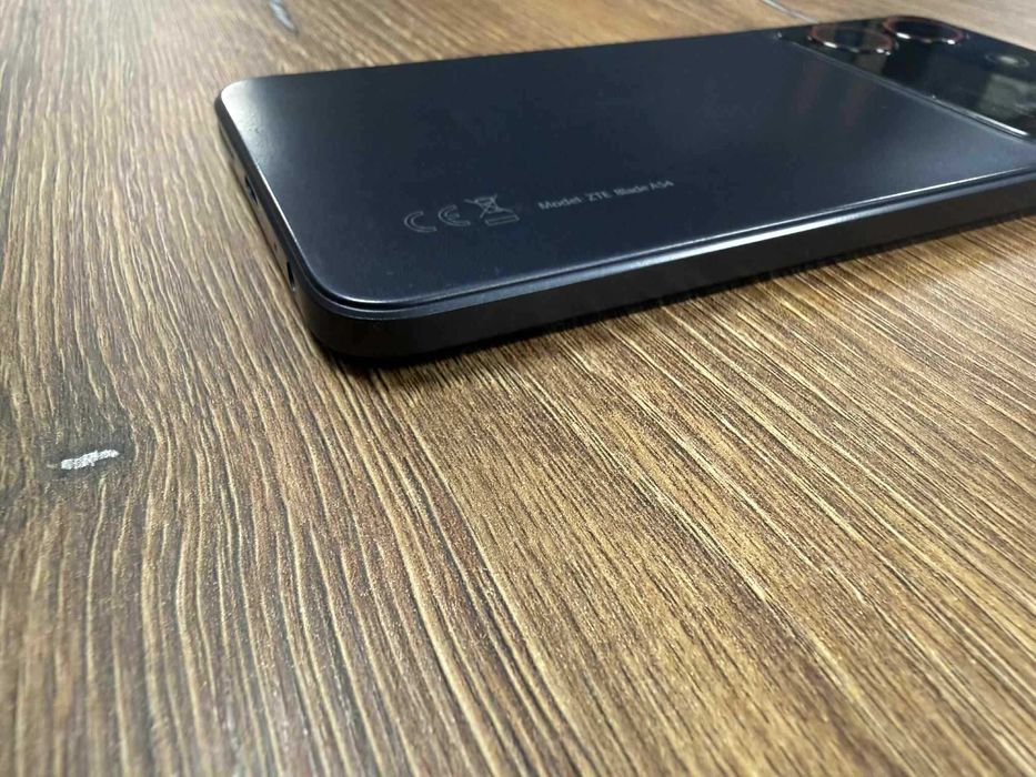 Продавам ZTE Blade 54
