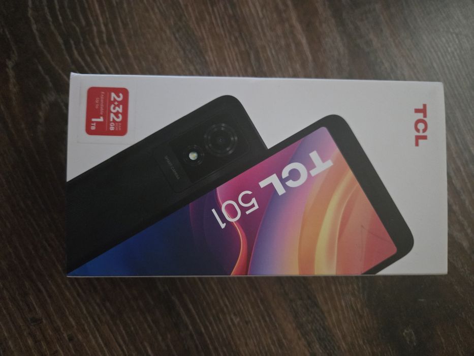 Telefon TCL 501 Nou