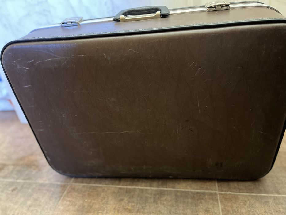 Ретро куфар за пътуване