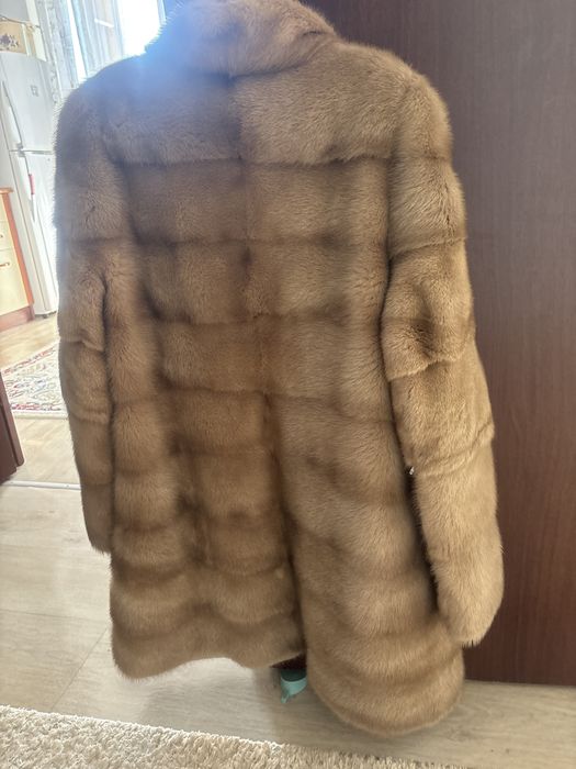 Продаи норковую шубу