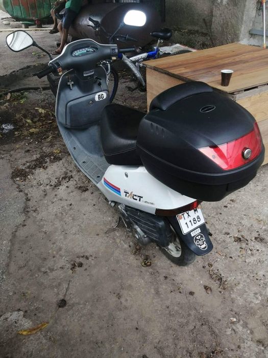 Продавам Honda tact