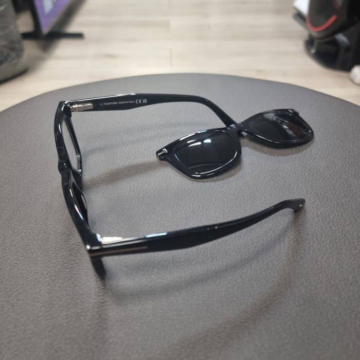 Amanet F28: Ochelari Tom Ford  5970 B