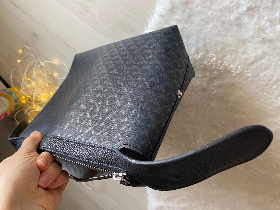 Geanta cosmetica Armani.Piele.