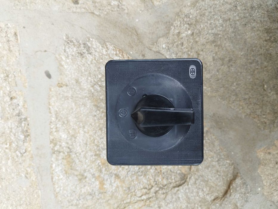 ПГП 25/30 Пакетен Превключвател