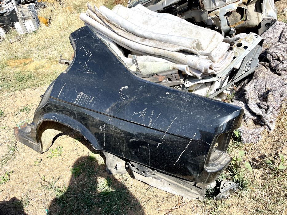 Заднее крыло L  R на BMW E34 БМВ Е34