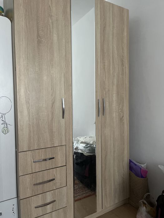 Шкаф в идиальном состаяний