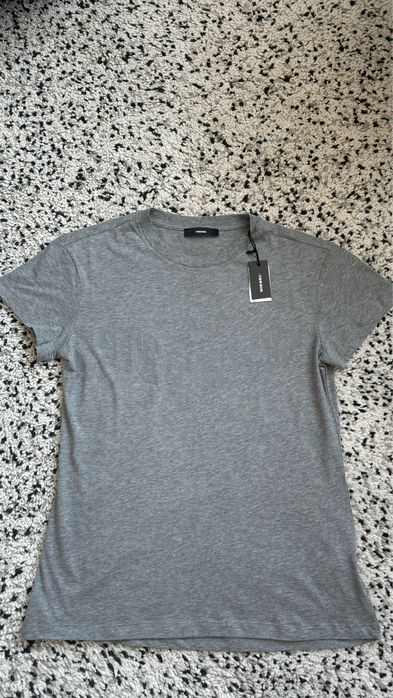 Нова дамска тениска Diesel размер М