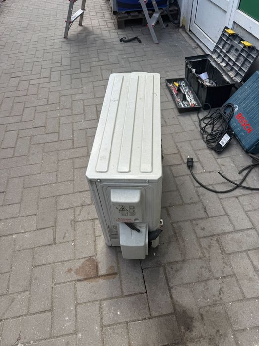 Unitate Exterioară Aer Condiționat VORTEX 12000 BTU - Model VAI1223HCW