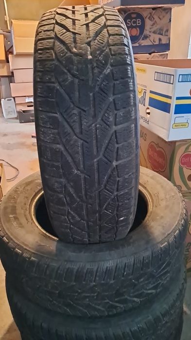 Vand anvelope iarna R16