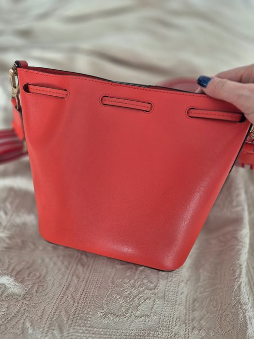 Vând poseta Michael Kors