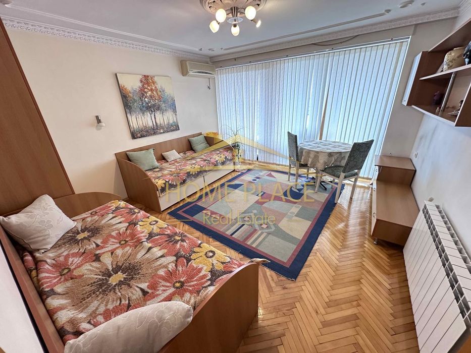 Дава се под наем Тристаен апартамент в Варна, Център - 120 кв.м за 918 € - Снимка #5