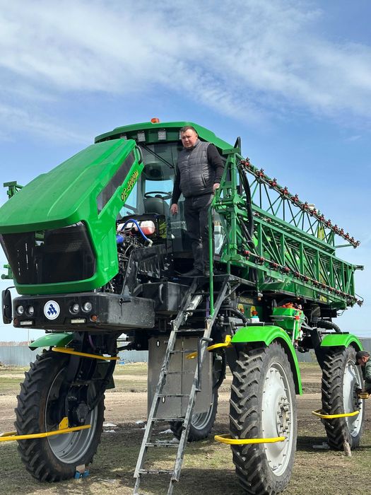 Самоходный опрыскиватель Барс ОС-4000