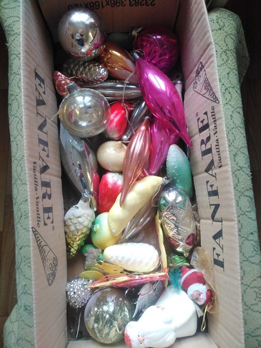 Игрушки новогодние разных гг.