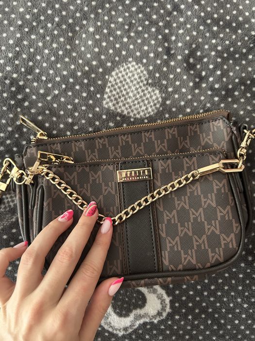 Много чанти, Love moschino, Zara, Mohito и др.