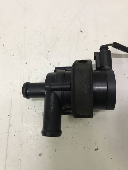 Pompa apa antigel auxiliară 1.4 TSI CAXCAV Golf 6 Plus Touran Jetta Tiguan Audi A3 Polo 6R Leon 1P