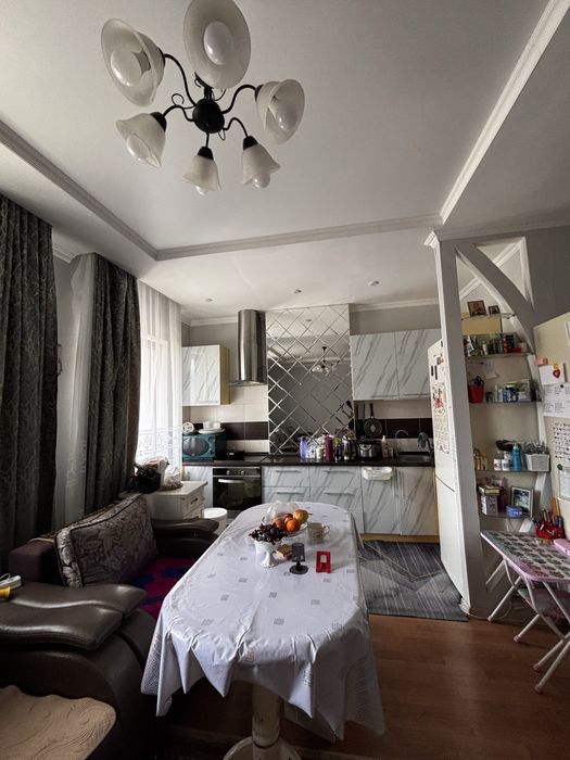 Продам 3-х комнатную квартиру студию