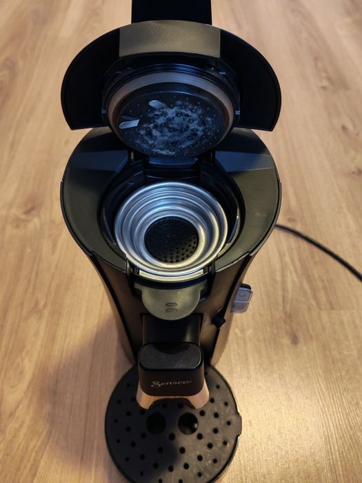 Philips Senseo Кафемашина -  с 2 приставки и оригинална кутия!