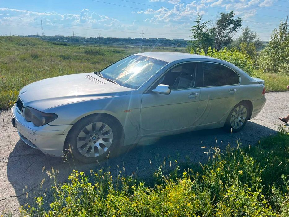 Продам Bmw 735 Не расстаможена.