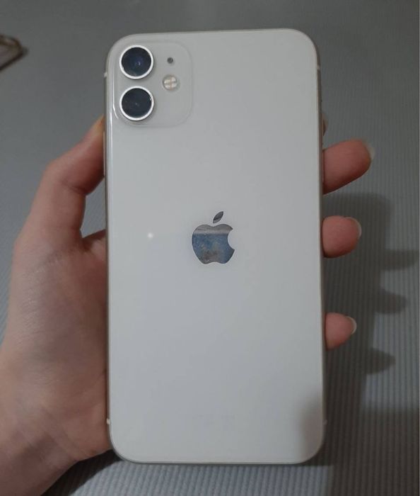 Продам iPhone 11, 128 ГБ