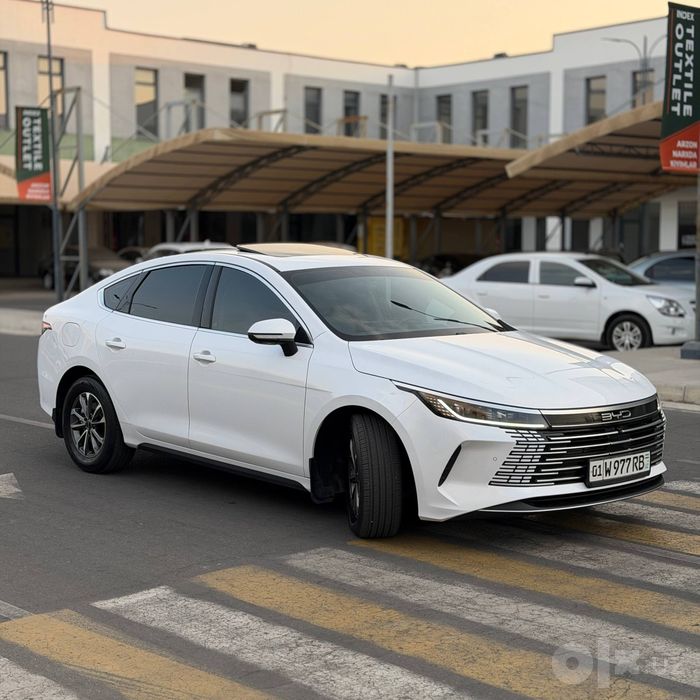 BYD Chazor 2024 DM-i 55Km Gibrid Lyuk bor Kraska Tozza Xolati Ideal !