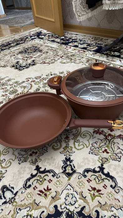 Продам набор сковордка+кастрюля