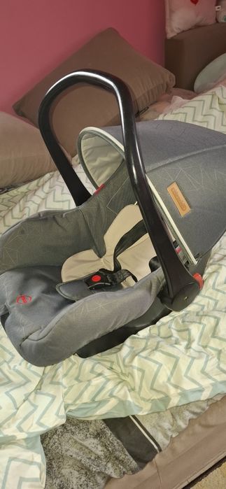 Кошница за новородено за кола