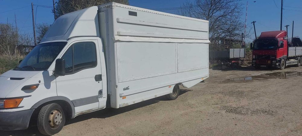 Vând Iveco daily