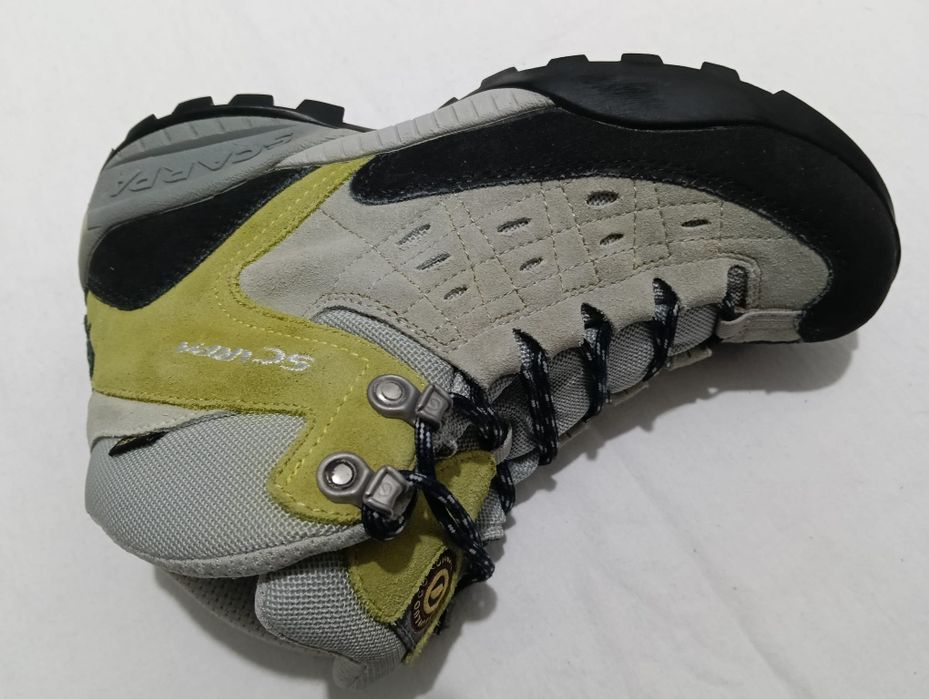 37 Ghete Scarpa Gore-tex masura 37