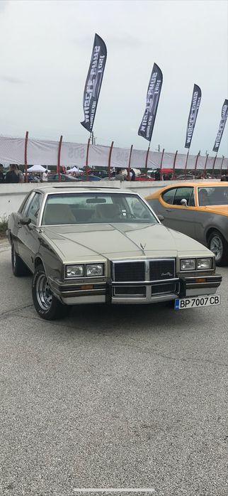 Ретро Автомобил под наем