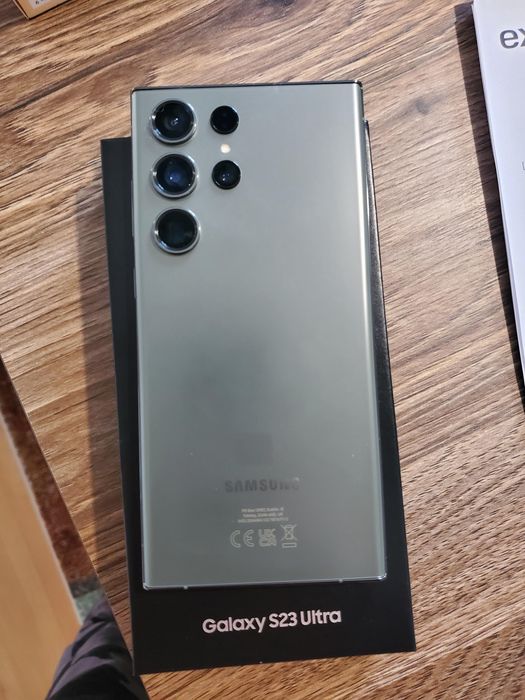 Продам смартфон или обмен на ipad pro M2 Samsung S23 Ultra 512 gb