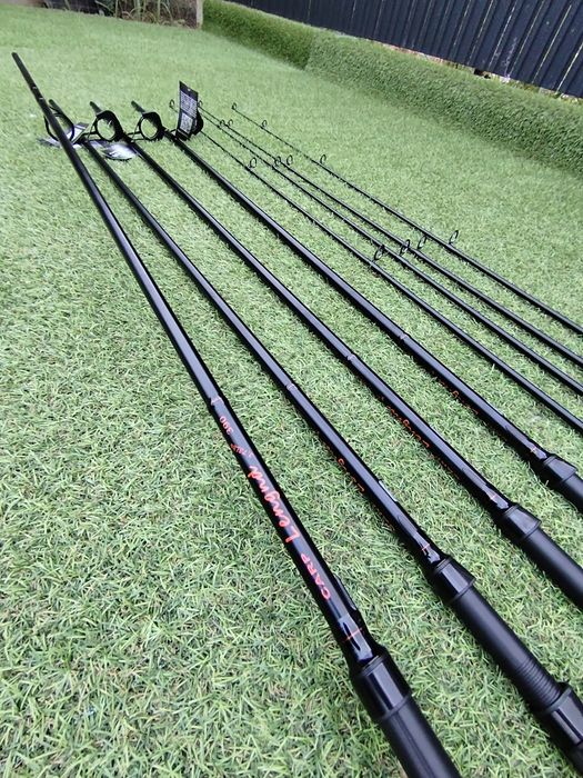 SET 4 Lansete Legend Carp 3.90 m 3.75 LBS 2 tronsoane

Produs NOU cu l