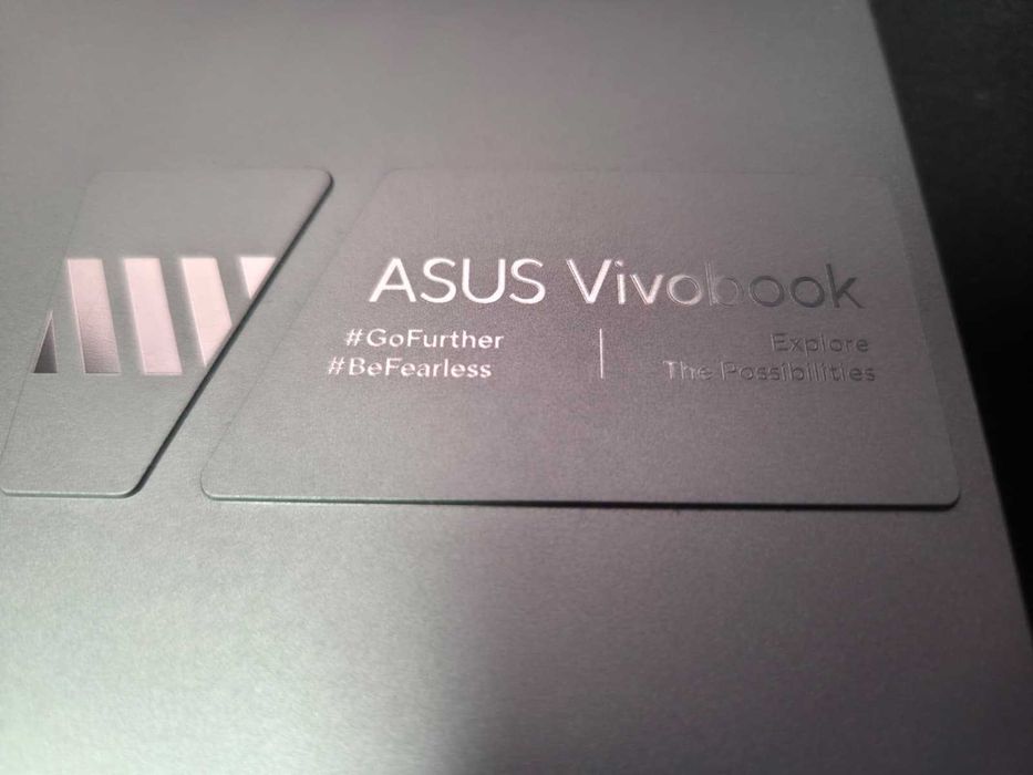 Laptop ASUS i5, OLED 15.6", 16GB RAM, 512GB SSD, cu Windows 11 Pro