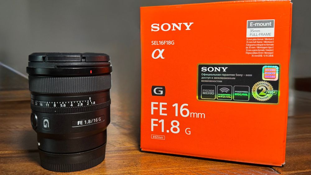 Объектив Sony 16 мм 1.8