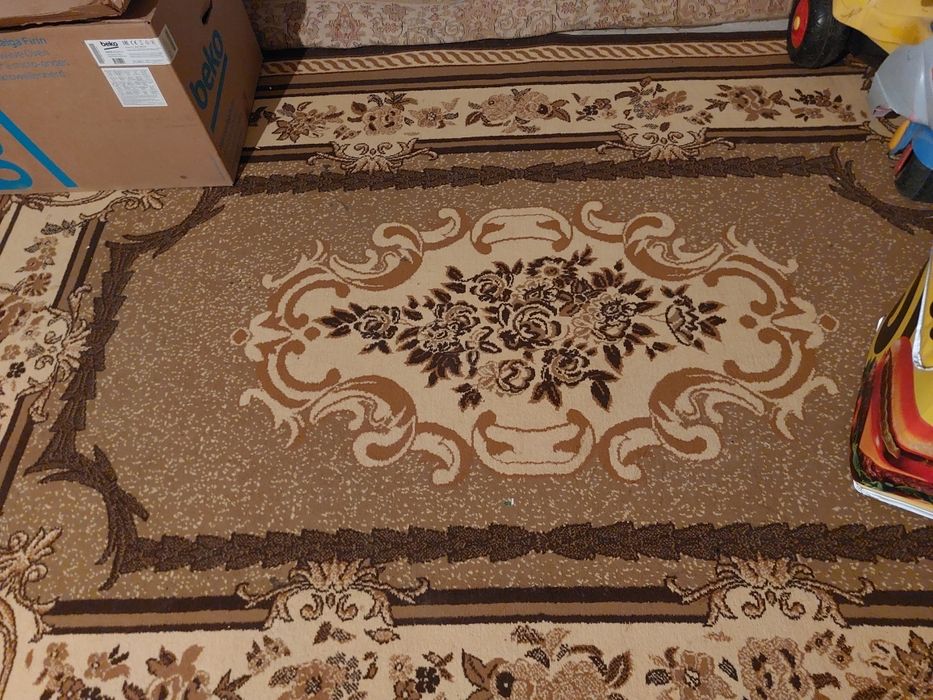 Ковры продаеться