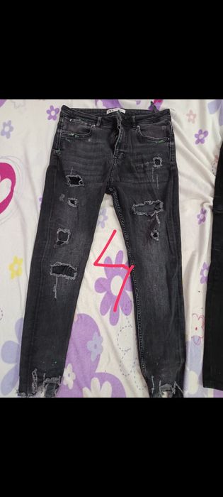 Pantaloni blugi  bărbați stare buna folosit un an   preț 30 lei  1 buc