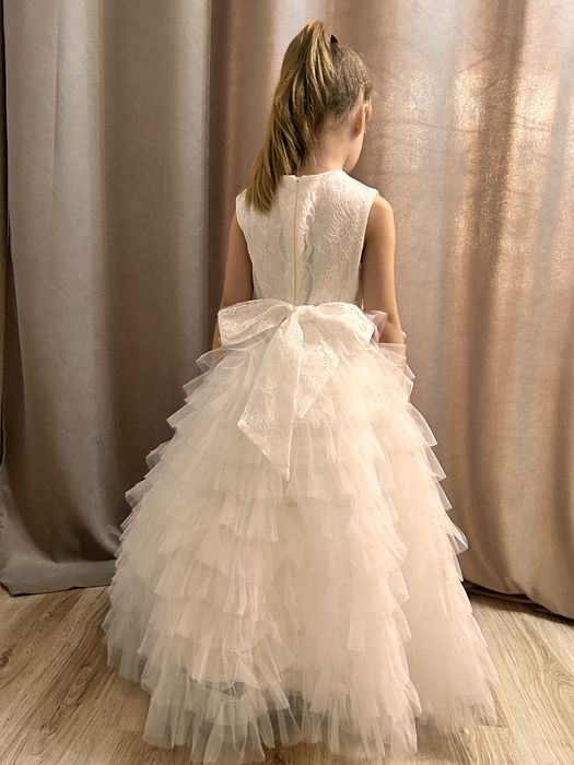 Платье вечернее нарядное