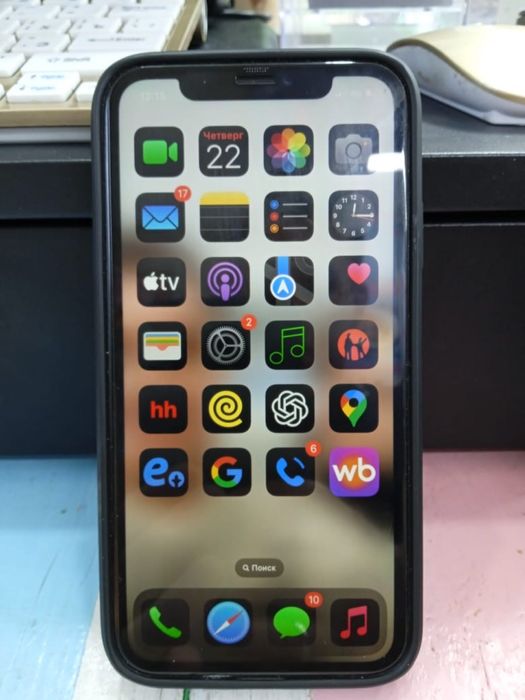 Продам или обмен айфон xr 64 гб