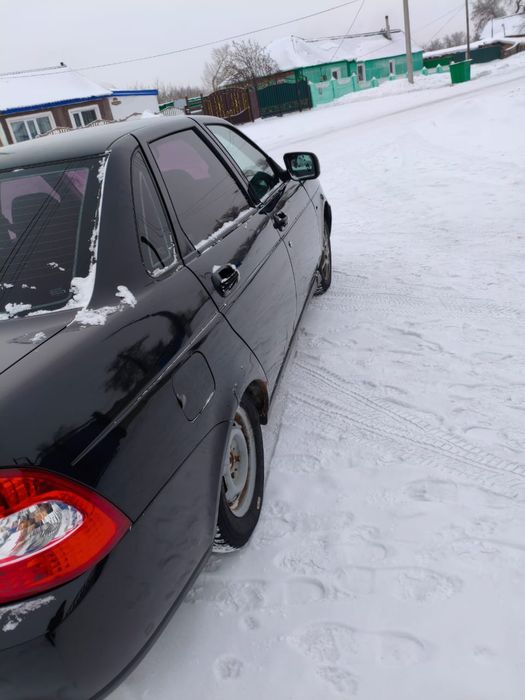 Продам приора 12 год