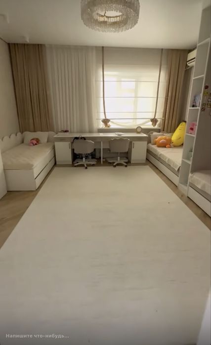 Квартира продается 4к.кв  180кв