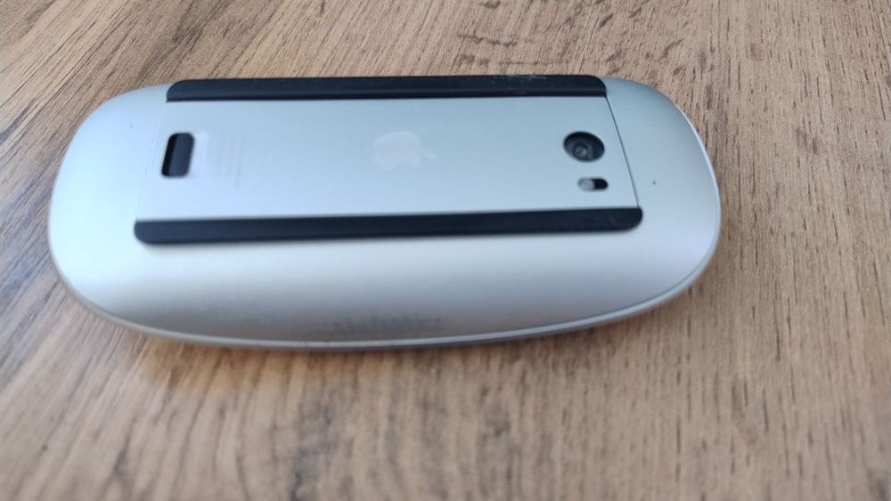 Apple Magic Mouse 1 (на батарейках), оригинал