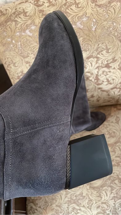 Зимние замшевые сапоги