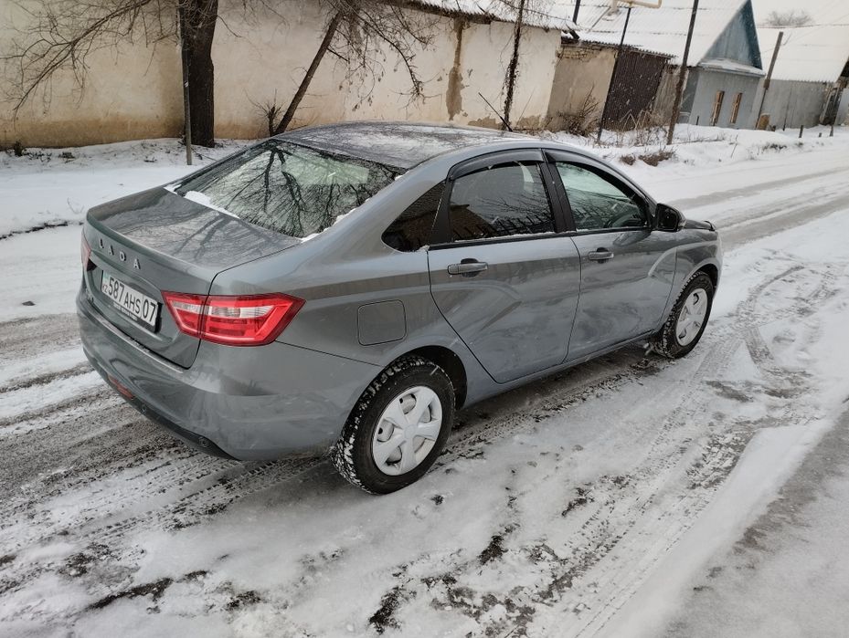 Продам Ладу Весту
