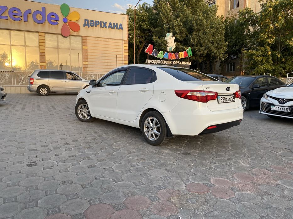 KiaRio сатылады.