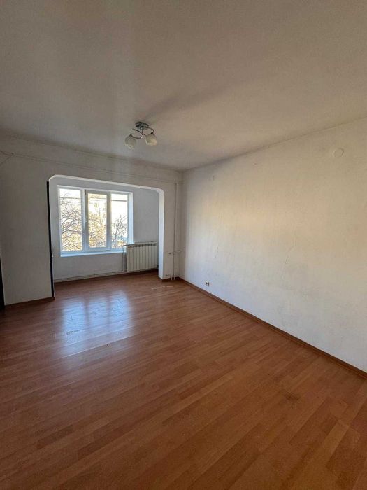 Garsoniera de inchiriat