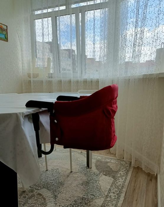 Детский переносной стульчик