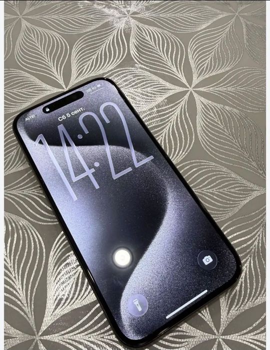 Продам Iphone 15 pro 512GB